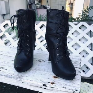 ALDO womens combat boots | Size 6